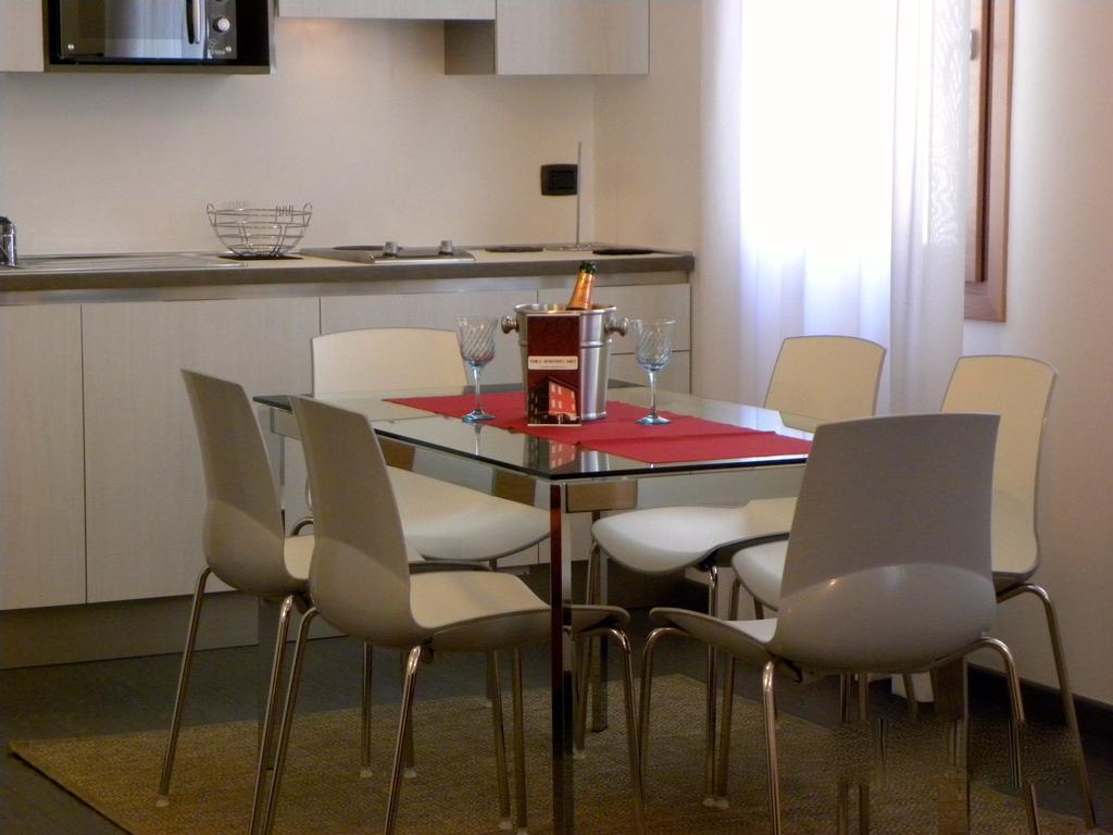 מסטרה Venice Apartments Dante מראה חיצוני תמונה