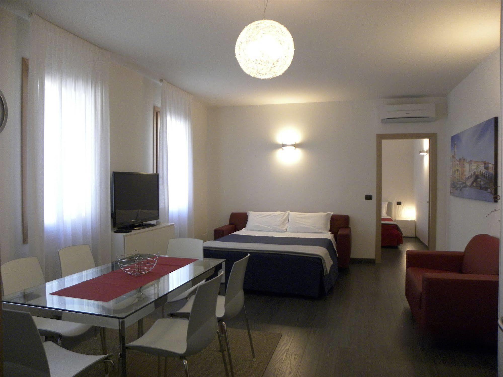 מסטרה Venice Apartments Dante מראה חיצוני תמונה